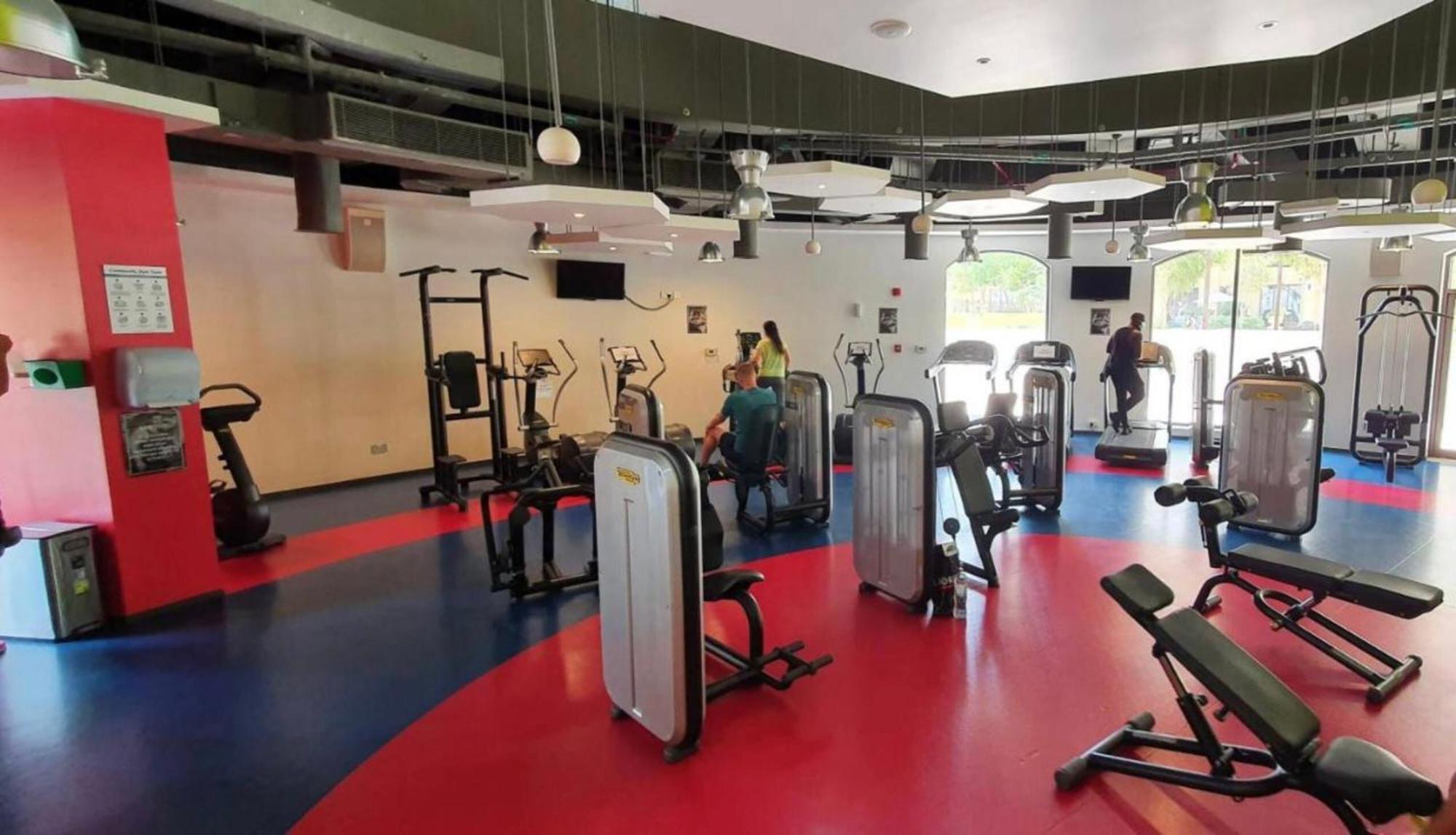 Seaview Beach Hostel Jbr - Walk To Beach - Gym - Pool - Metro Station Dubai Exterior photo